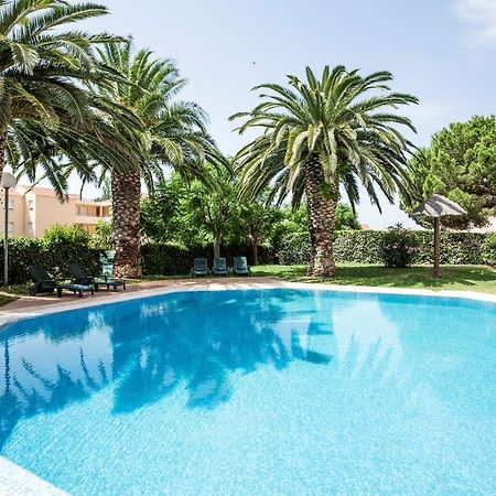 Ibis Styles Perpignan Canet En Roussillon Buitenkant foto
