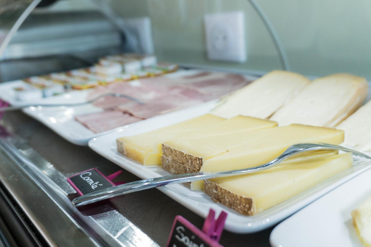 Ibis Styles Perpignan Canet En Roussillon Buitenkant foto