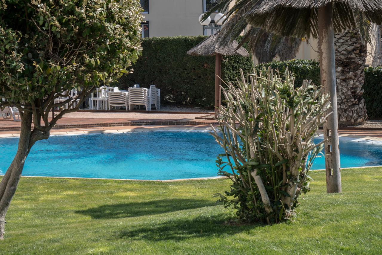 Ibis Styles Perpignan Canet En Roussillon Buitenkant foto