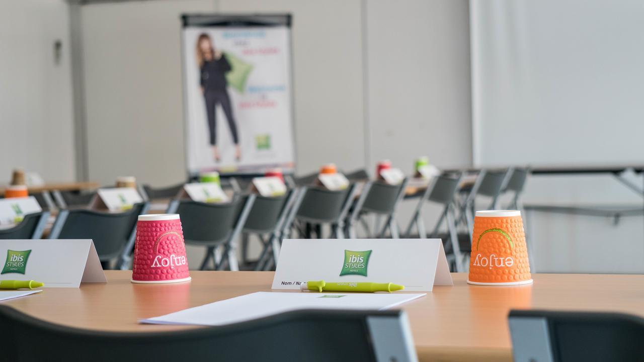Ibis Styles Perpignan Canet En Roussillon Buitenkant foto