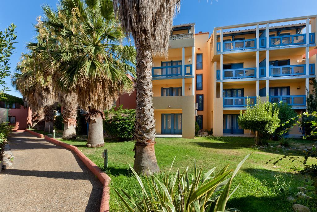 Ibis Styles Perpignan Canet En Roussillon Buitenkant foto