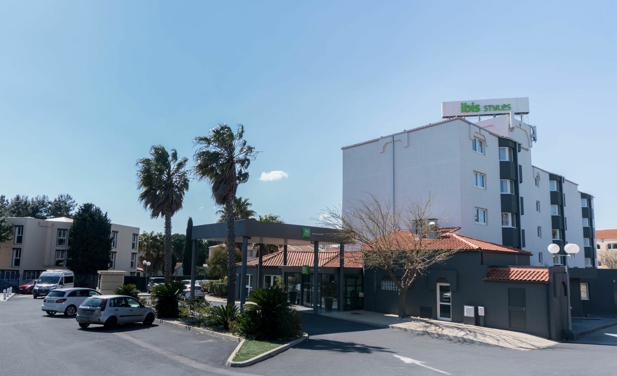 Ibis Styles Perpignan Canet En Roussillon Buitenkant foto