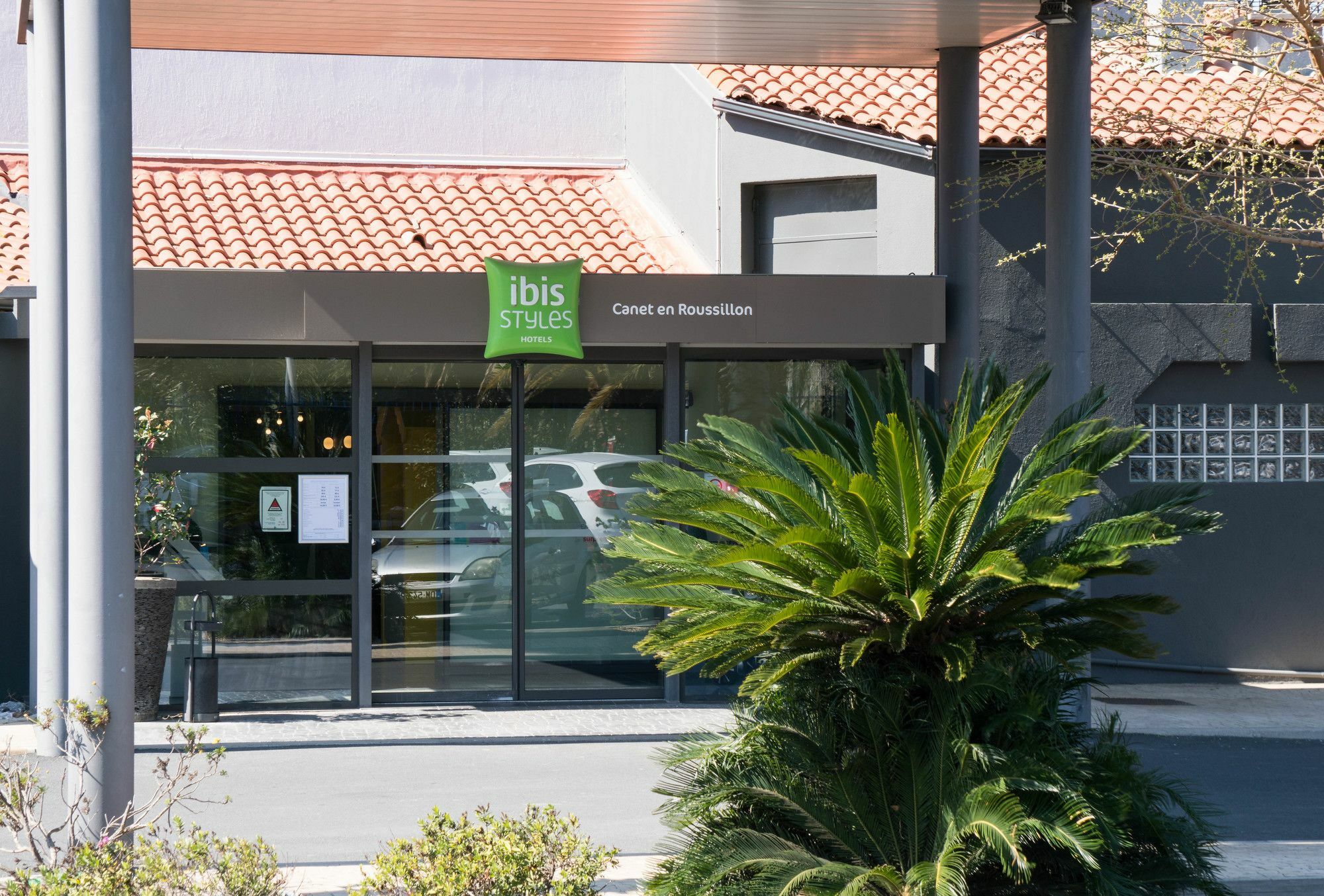Ibis Styles Perpignan Canet En Roussillon Buitenkant foto